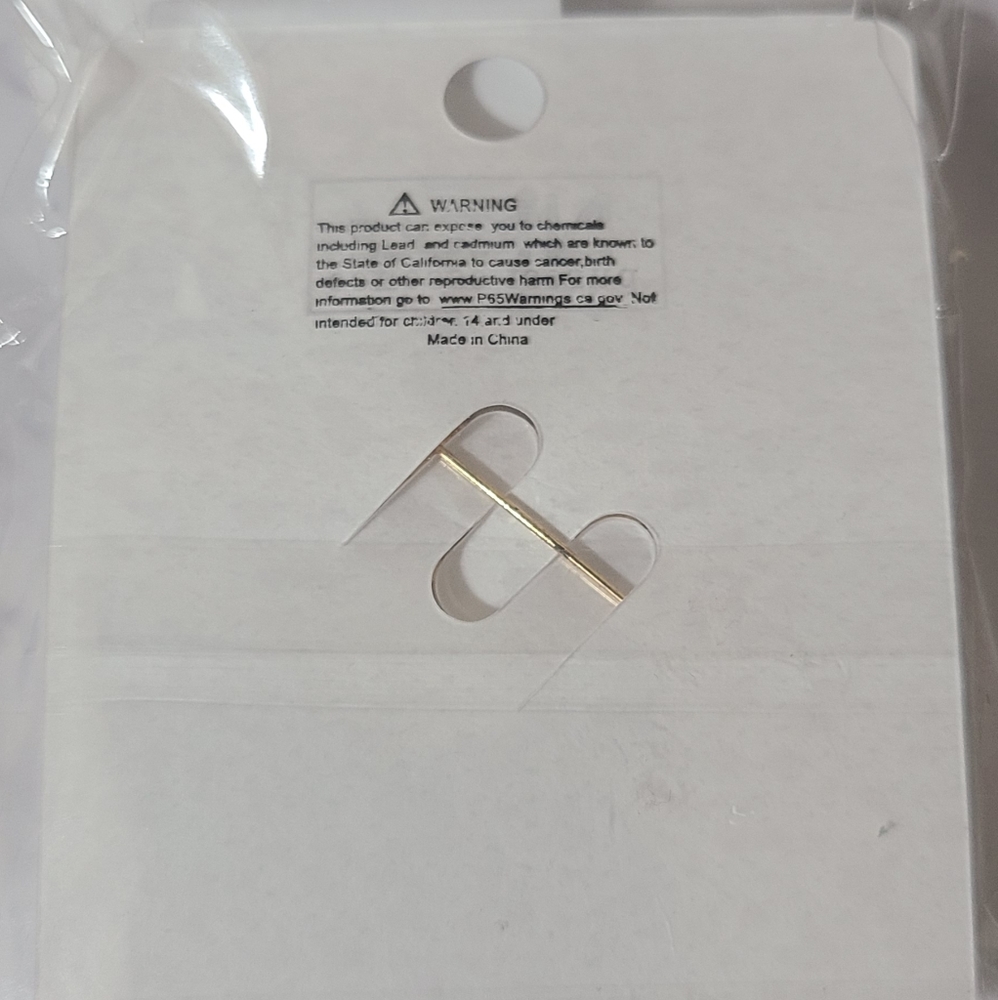TWO CLOTHING PINS - Picture 2 of 9